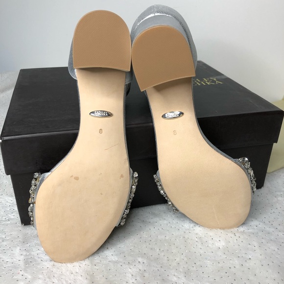 Badgley Mischka Vega Silver Leather Ankle Strap Embellished Block Heel NEW 8 - Picture 7 of 8